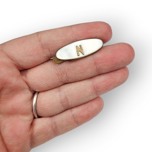 Antique N Initial Lingerie Clip Brass Mother Of Pearl Art Deco Oval 1920s 1.25" - Picture 7 of 7